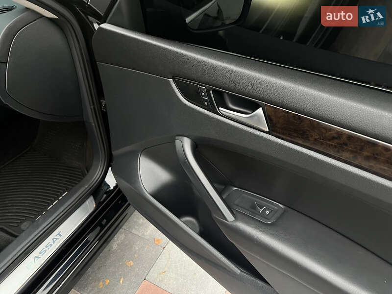 Седан Volkswagen Passat 2015 в Киеве фото 17 Седан Volkswagen Passat 2015 в Киеве