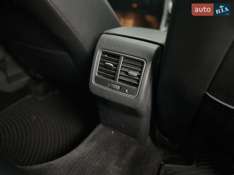 Седан Volkswagen Passat 2015 в Киеве фото 23 Седан Volkswagen Passat 2015 в Киеве