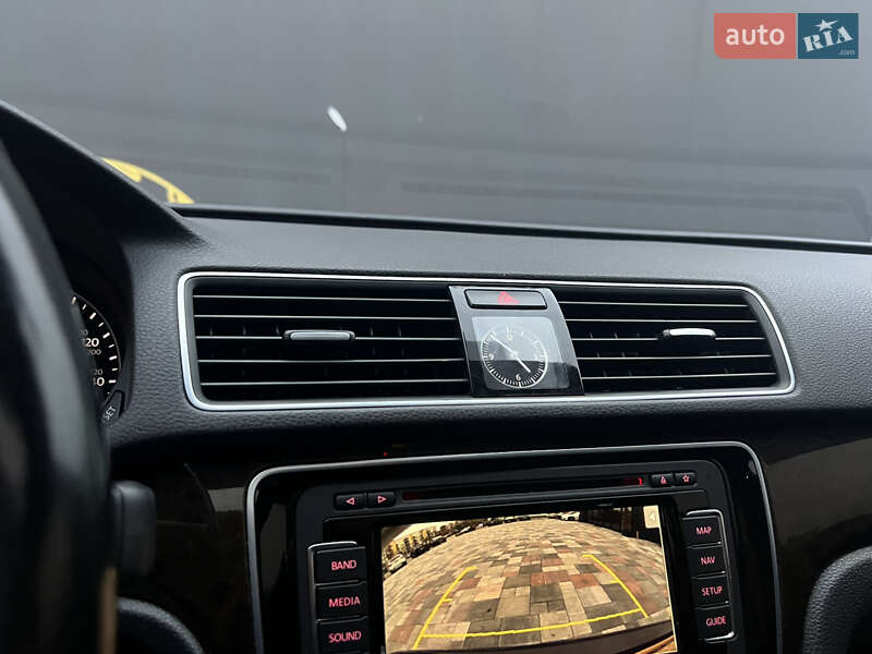 Седан Volkswagen Passat 2015 в Киеве фото 30 Седан Volkswagen Passat 2015 в Киеве