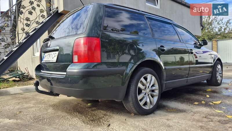 Універсал Volkswagen Passat 1998 в Обухові
