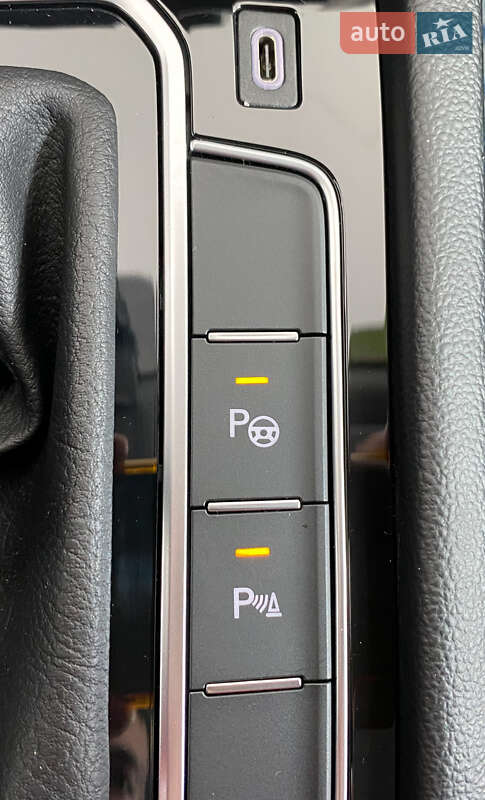 Универсал Volkswagen Passat 2020 в Львове фото 23 Универсал Volkswagen Passat 2020 в Львове