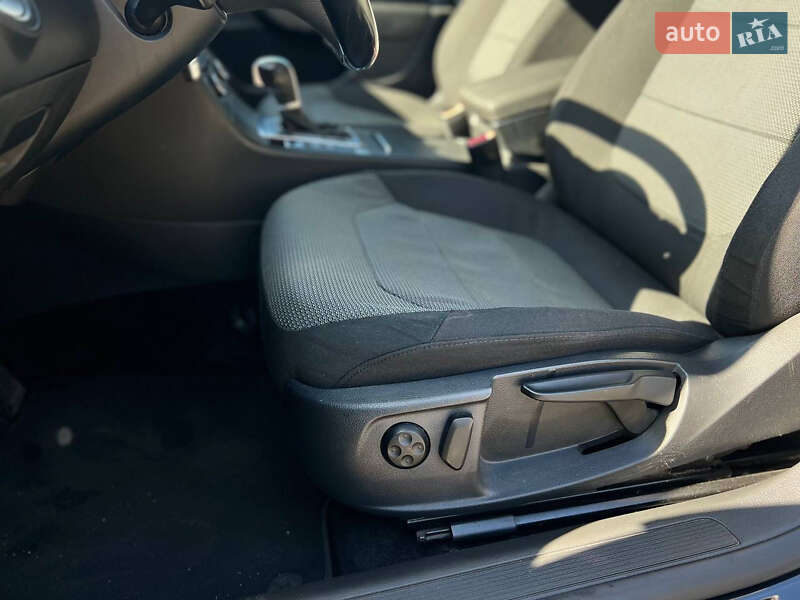 Универсал Volkswagen Passat 2011 в Полтаве фото 17 Универсал Volkswagen Passat 2011 в Полтаве