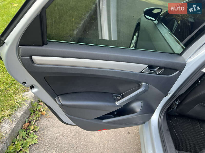 Седан Volkswagen Passat 2020 в Рівному фото 20 Седан Volkswagen Passat 2020 в Рівному