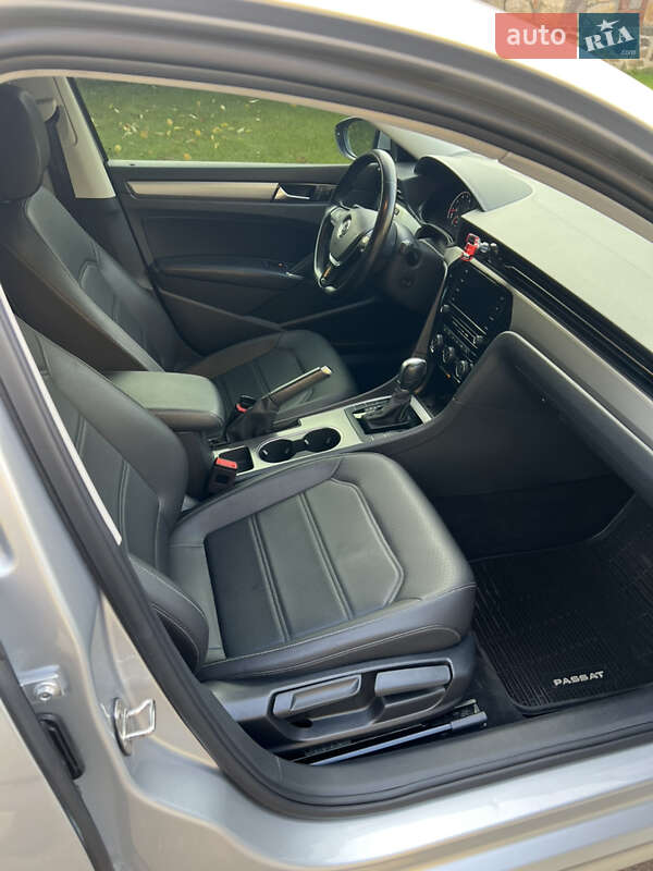 Седан Volkswagen Passat 2020 в Рівному фото 23 Седан Volkswagen Passat 2020 в Рівному