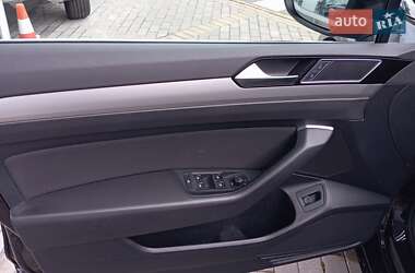 Седан Volkswagen Passat 2019 в 