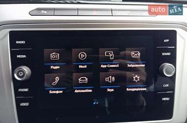 Седан Volkswagen Passat 2019 в 