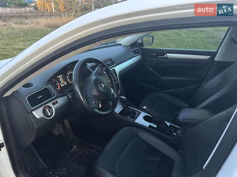 Седан Volkswagen Passat 2013 в Новоукраинке фото 13 Седан Volkswagen Passat 2013 в Новоукраинке