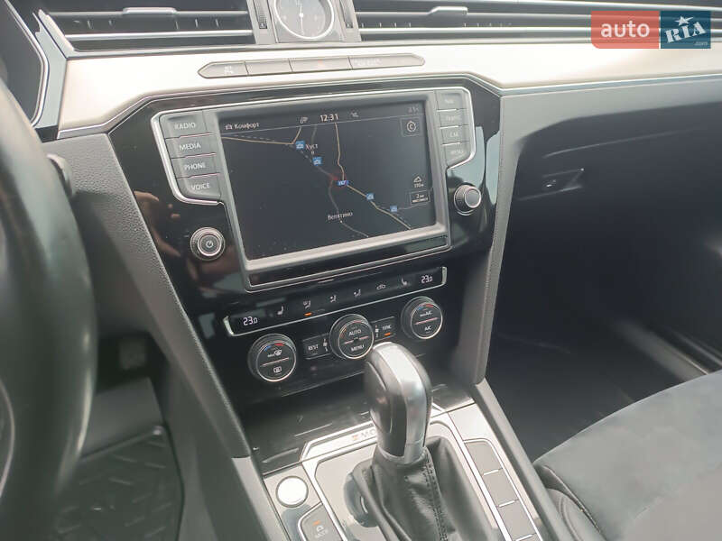 Седан Volkswagen Passat 2015 в Хусті фото 27 Седан Volkswagen Passat 2015 в Хусті