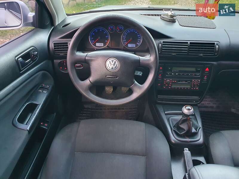 Седан Volkswagen Passat 2003 в Косове