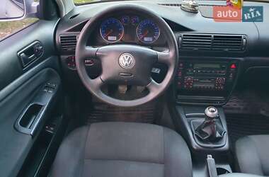 Седан Volkswagen Passat 2003 в  фото 15 Седан Volkswagen Passat 2003 в