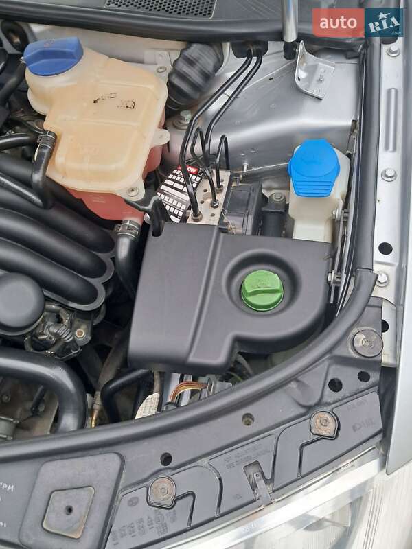 Седан Volkswagen Passat 2003 в Косове