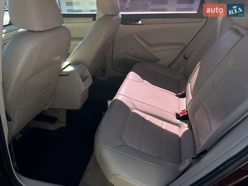 Седан Volkswagen Passat 2012 в Кривом Роге фото 17 Седан Volkswagen Passat 2012 в Кривом Роге