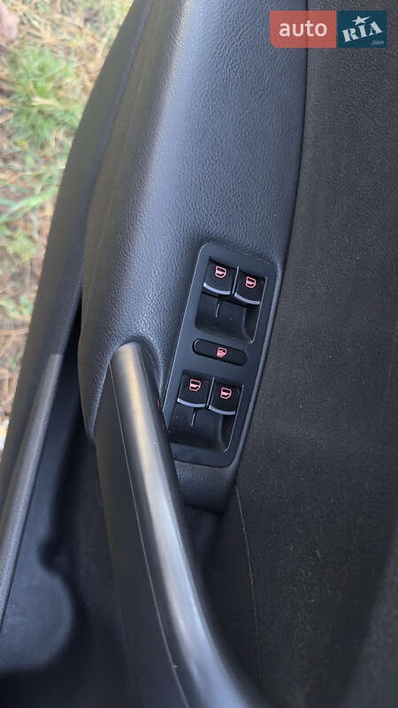 Седан Volkswagen Passat 2011 в Глухове фото 21 Седан Volkswagen Passat 2011 в Глухове