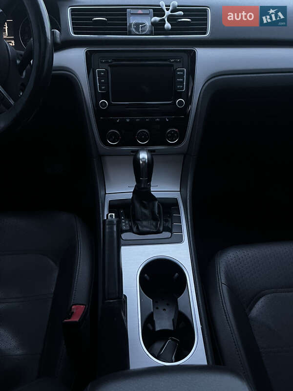 Седан Volkswagen Passat 2013 в Тернополе фото 15 Седан Volkswagen Passat 2013 в Тернополе