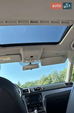 Седан Volkswagen Passat 2014 в 