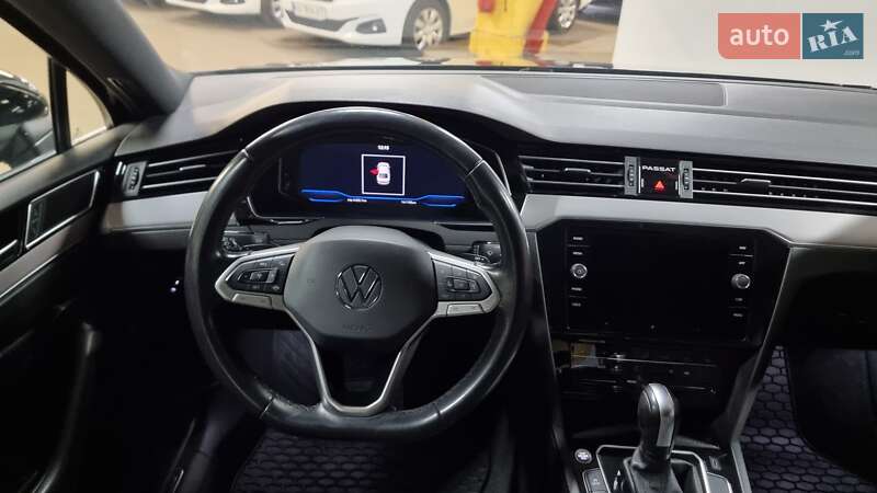Седан Volkswagen Passat 2021 в Києві