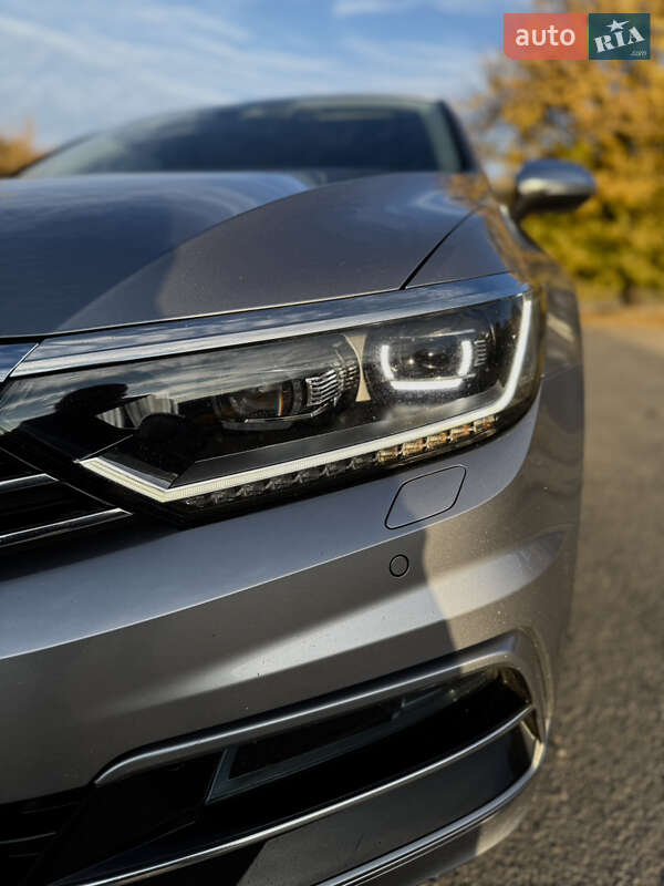 Седан Volkswagen Passat 2018 в Дніпрі