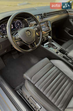 Седан Volkswagen Passat 2018 в 