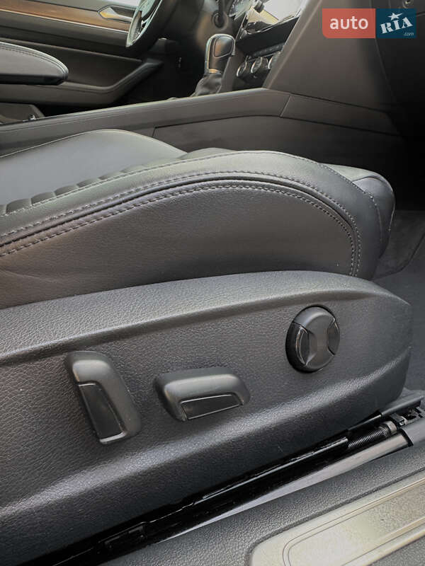 Седан Volkswagen Passat 2018 в Дніпрі