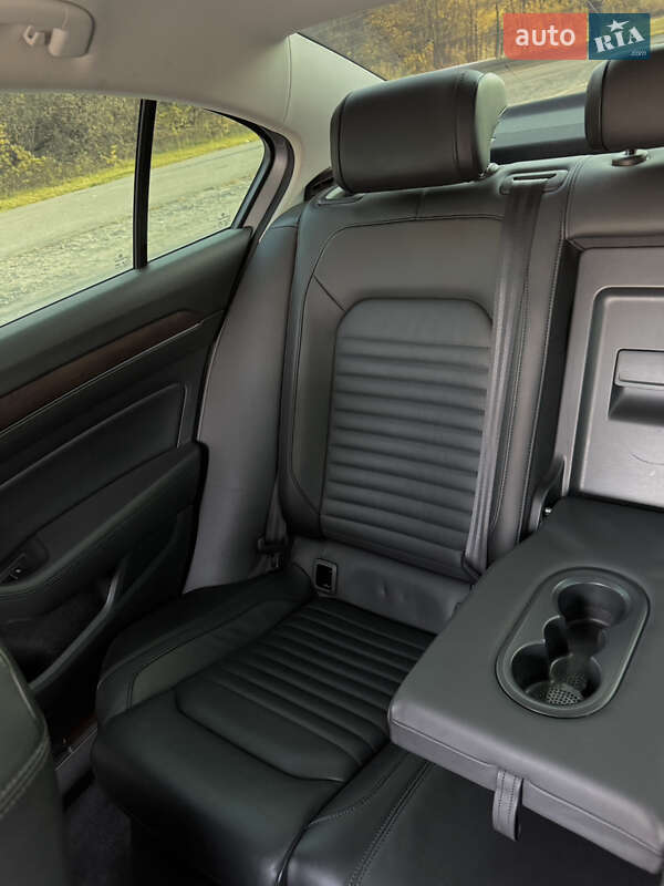 Седан Volkswagen Passat 2018 в Дніпрі