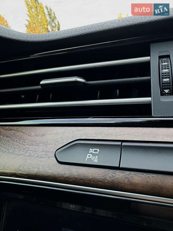 Седан Volkswagen Passat 2018 в Дніпрі