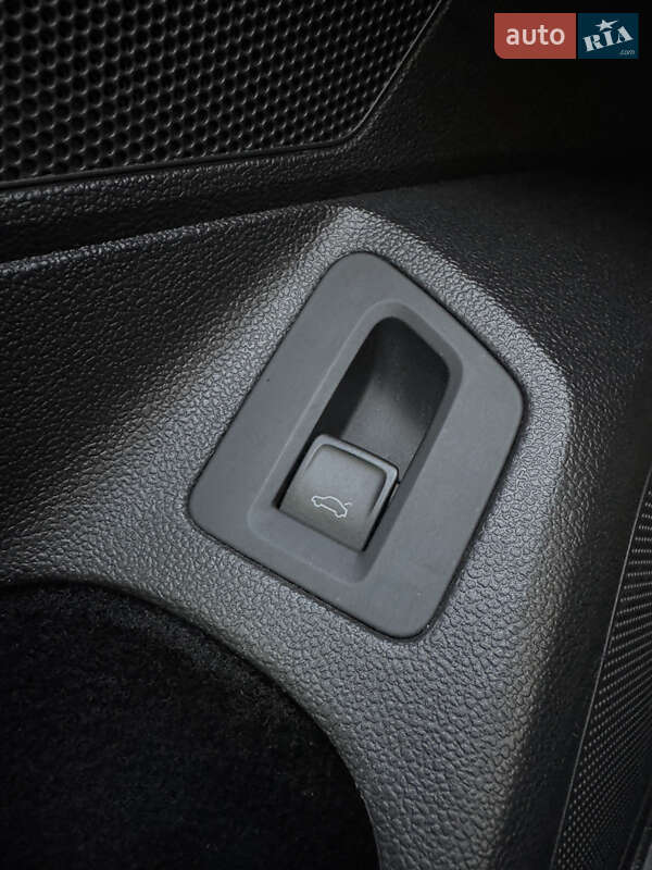 Седан Volkswagen Passat 2018 в Дніпрі