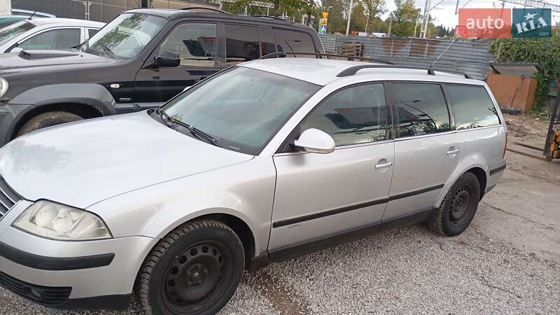 Универсал Volkswagen Passat 2004 в Львове фото Универсал Volkswagen Passat 2004 в Львове