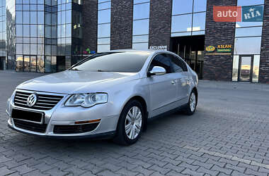 Седан Volkswagen Passat 2007 в Черновцах