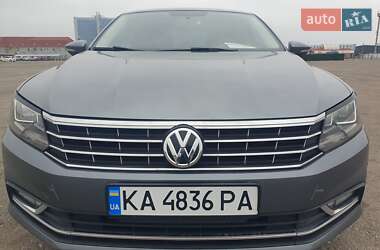 Седан Volkswagen Passat 2016 в Киеве