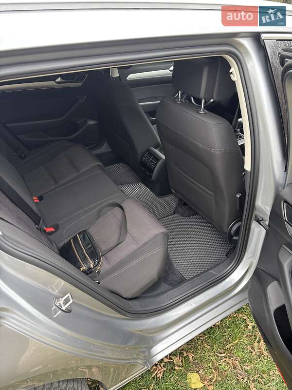 Универсал Volkswagen Passat 2017 в Виннице фото 7 Универсал Volkswagen Passat 2017 в Виннице