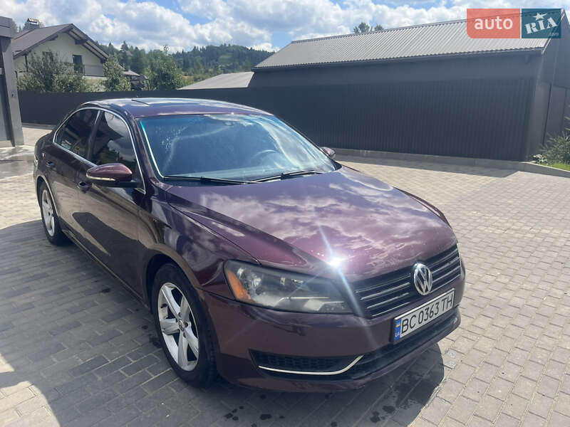 Седан Volkswagen Passat 2012 в Дрогобыче