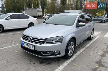 Универсал Volkswagen Passat 2013 в Киеве