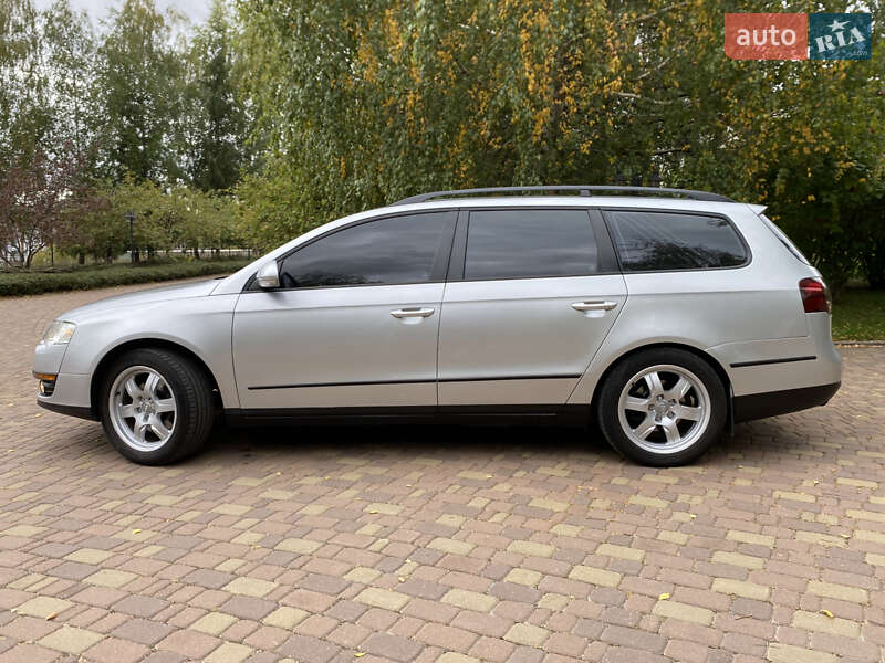 Универсал Volkswagen Passat 2010 в Харькове