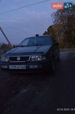 Седан Volkswagen Passat 1988 в Луцке Седан Volkswagen Passat 1988 в Луцке