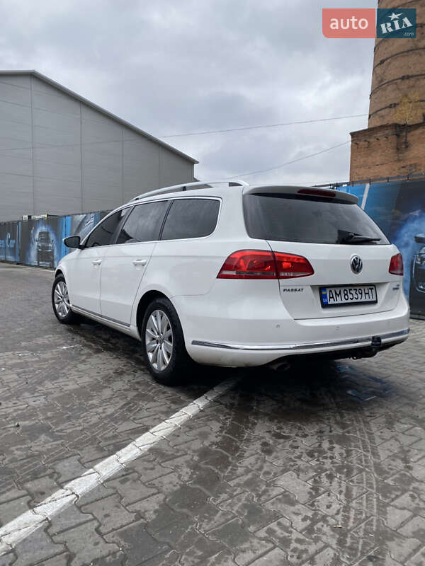 Универсал Volkswagen Passat 2011 в Житомире фото 6 Универсал Volkswagen Passat 2011 в Житомире