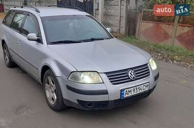 Универсал Volkswagen Passat 2002 в Малине