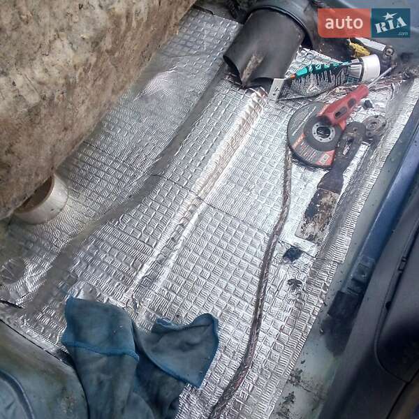 Седан Volkswagen Passat 2001 в Кривом Озере фото 29 Седан Volkswagen Passat 2001 в Кривом Озере