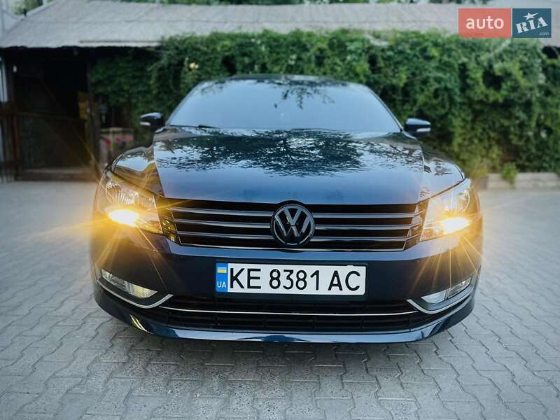 Седан Volkswagen Passat 2013 в Кривом Роге