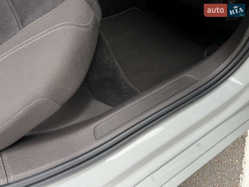 Універсал Volkswagen Passat 2015 в Києві