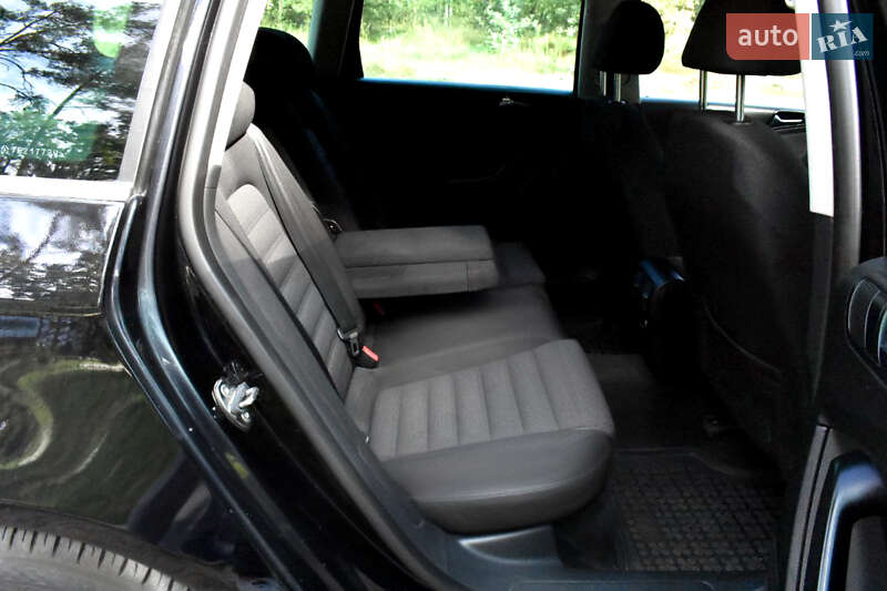 Універсал Volkswagen Passat 2007 в Житомирі