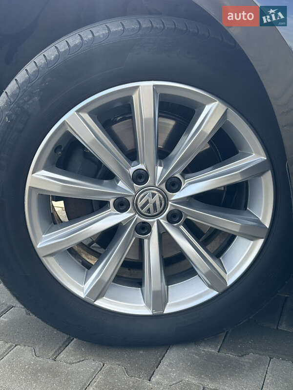 Універсал Volkswagen Passat 2017 в Миколаєві фото 25 Універсал Volkswagen Passat 2017 в Миколаєві