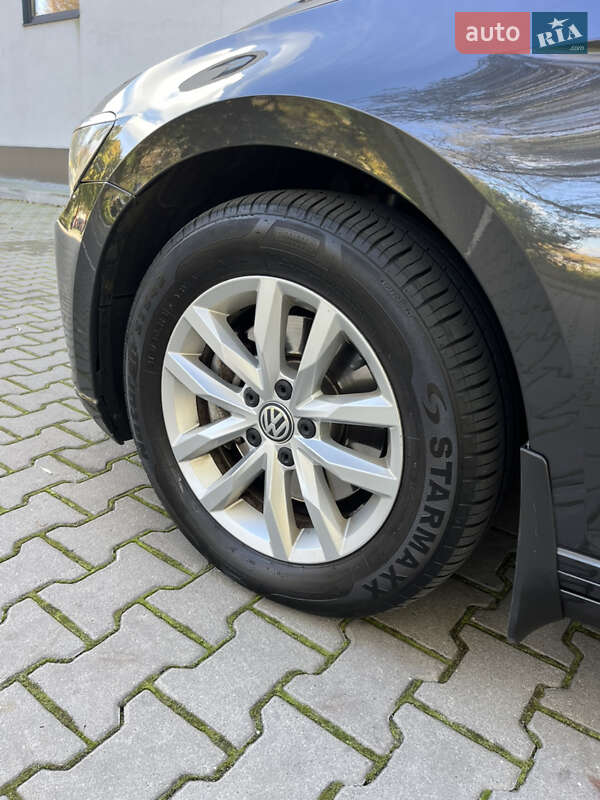 Универсал Volkswagen Passat 2019 в Хмельницком