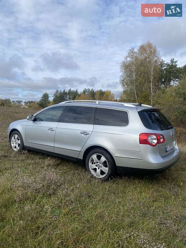 Універсал Volkswagen Passat 2010 в Ковелі