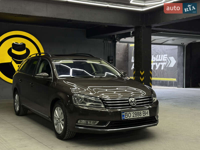 Універсал Volkswagen Passat 2012 в Чернівцях фото 3 Універсал Volkswagen Passat 2012 в Чернівцях