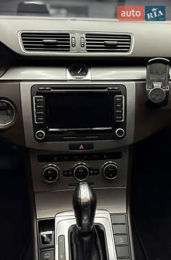 Универсал Volkswagen Passat 2012 в 