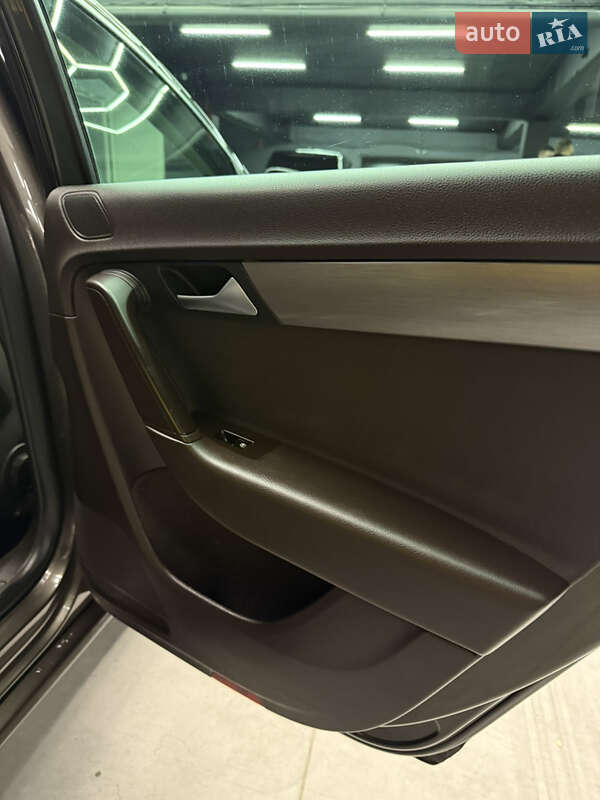 Універсал Volkswagen Passat 2012 в Чернівцях фото 22 Універсал Volkswagen Passat 2012 в Чернівцях