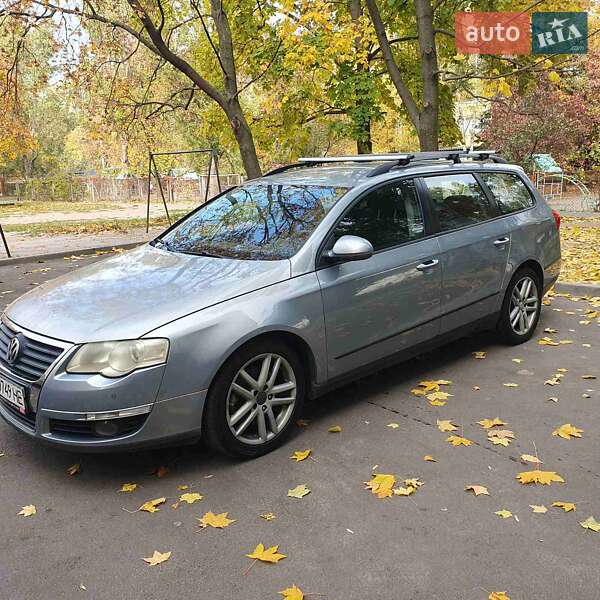 Универсал Volkswagen Passat 2010 в Днепре