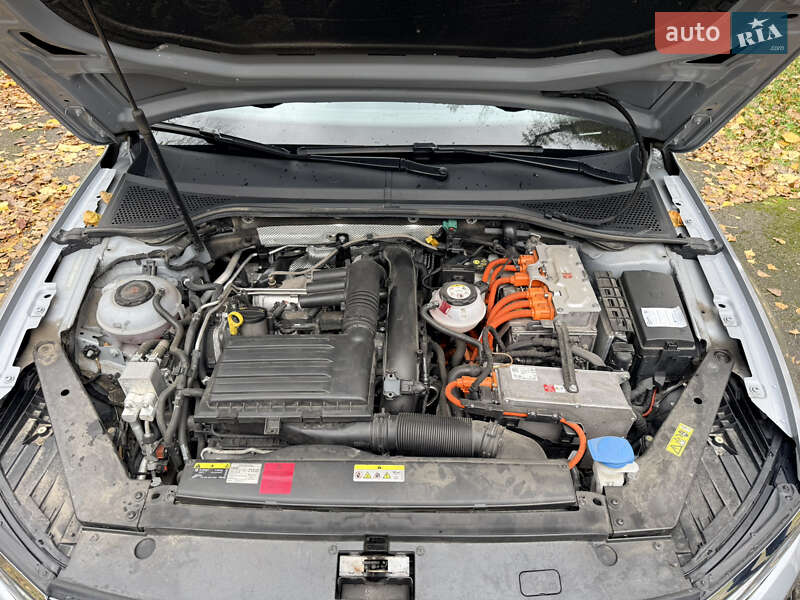 Универсал Volkswagen Passat 2020 в Киеве фото 48 Универсал Volkswagen Passat 2020 в Киеве