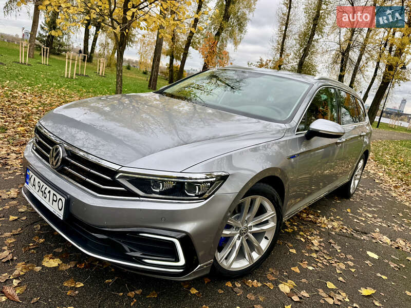 Универсал Volkswagen Passat 2020 в Киеве фото 76 Универсал Volkswagen Passat 2020 в Киеве