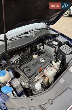 Универсал Volkswagen Passat 2009 в 